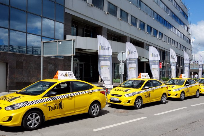 Петербургские таксисты просят губернатора запретить Uber,  Gettaxi и «Яндекс.Такси»