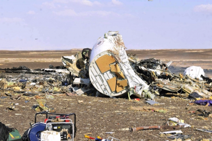 В «Когалымавиа» заявили, что самолет разрушился от внешнего &#171;механического воздействия&#187;