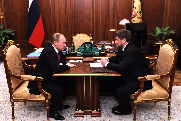 Путин по просьбе Кадырова отдает Чечне нефтяную компанию