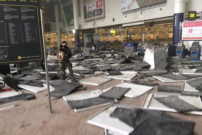Террористы, устроившие взрывы в Брюсселе, изначально планировали еще один теракт  во Франции