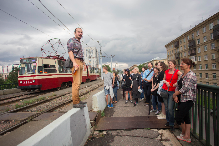 По юго-западу Петербурга проведут спектакль-экскурсию с поеданием шавермы
