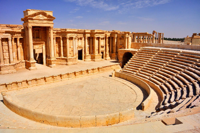 Боевики ИГ разрушили древний амфитеатр в Пальмире