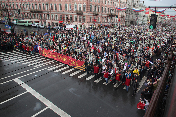 В пяти районах Петербурга ограничат движение из-за акции &#171;Бессмертный полк&#187;