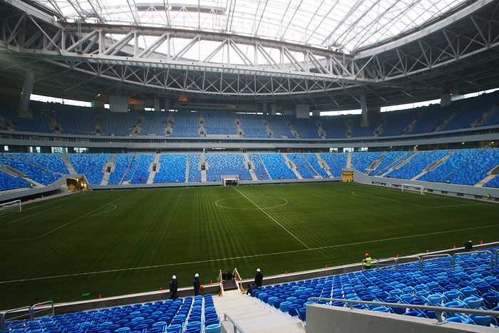 Персонал стадиона «Санкт-Петербург» эвакуировали после звонка о минировании, пишет «Фонтанка»