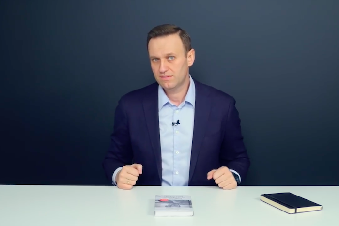 Расследование Навального о связи миллиардера Дерипаски и вице-спикера Приходько попало в реестр запрещенных сайтов