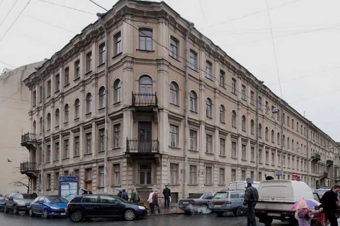 Для музея Достоевского в Кузнечном переулке построят пятиэтажное здание. Там разместится библиотека и литературное кафе