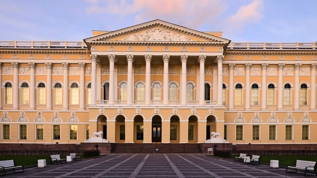 Вход в Русский музей, Петергоф и еще 22 петербургских музея 18 мая сделают бесплатным