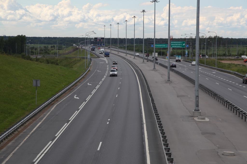 Внешнее кольцо КАД от Выборгского шоссе до ЗСД полностью перекроют до осени