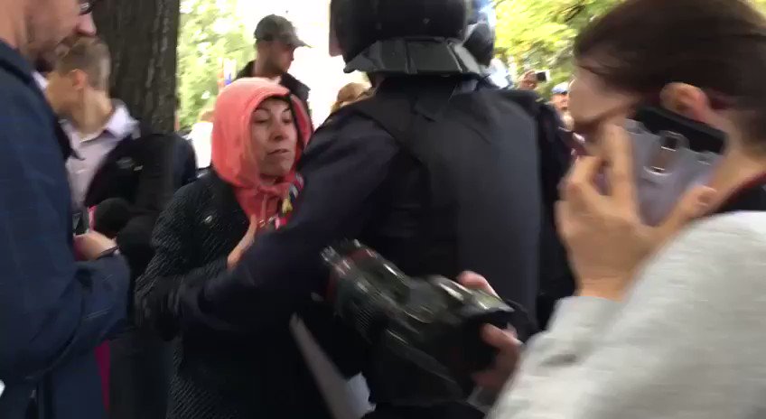 Участницу митинга против пенсионной реформы, госпитализированную после попытки задержания, арестовали на 20 суток