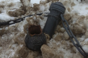 В Петербурге при уборке снега сломали ограду у памятника Кутузову