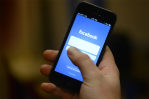 Facebook разрешил удалять отправленные сообщения в течение 10 минут