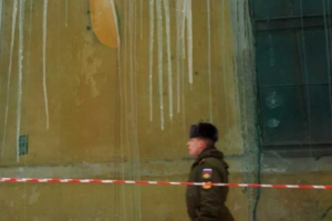 В Петербурге возбудили уголовное дело из-за падения глыбы льда на 9-летнюю девочку