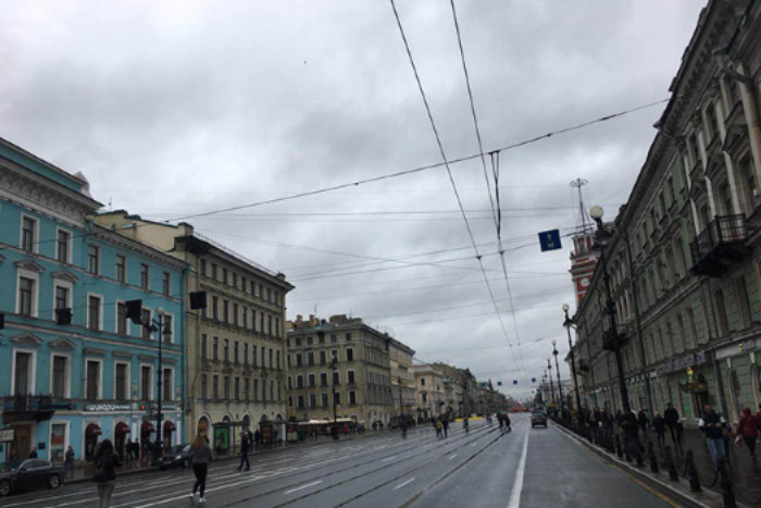 Для репетиций парада ко Дню Победы в Петербурге закроют движение по части Невского проспекта и еще 9 улицам. Вот даты, когда это произойдет