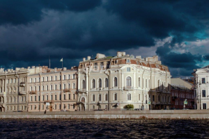 Европейский университет приобрел исторический особняк на набережной Кутузова за 250 млн рублей. Сейчас вуз располагается в здании за углом