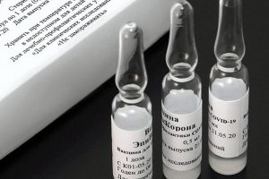 Как создавали и испытывали российскую вакцину «ЭпиВакКорона», что известно о мутациях коронавируса и когда закончится пандемия? Рассказывает гендиректор центра «Вектор»