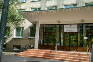 Суд оштрафовал петербургского врача за присвоение денег, выданных подчиненным за работу с пациентами с коронавирусом