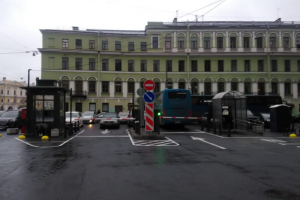 Зону платной парковки в Петербурге расширят на весь Центральный район. Реализация проекта запланирована на 2022 год