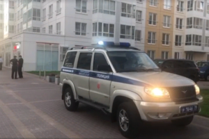 Петербургские полицейские проверили более двух с половиной тысяч квартир в Приморском районе. В отделы доставили 30 мигрантов