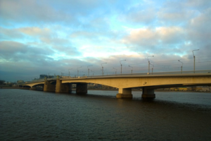 Совет по сохранению культурного наследия поддержал строительство разводного моста через Неву. Проект предполагает снос восьми исторических зданий