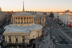 Почему в Петербурге с 2022 года вырастет стоимость проезда в общественном транспорте? Отвечает комтранс