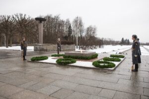 Путин приедет в Петербург, чтобы посетить Пискаревское кладбище в День снятия блокады