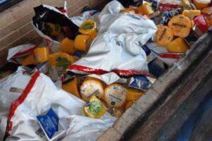 В России хотят запретить уничтожение конфискованных и санкционных продуктов