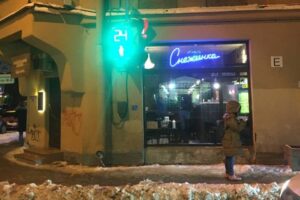 Оригинальное кафе «Снежинка» вновь открылось на Петроградской стороне