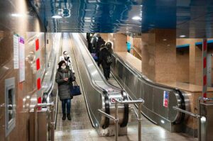 В метро Петербурга прокомментировали сообщения СМИ об усилении контроля в вестибюлях и на станциях