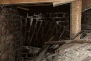 Жильцы дома-памятника на Шпалерной открыли подвал, который был замурован десятки лет