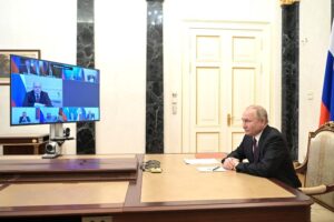 Владимир Путин подписал указ об ответных мерах на санкции Запада — они касаются операций с валютой