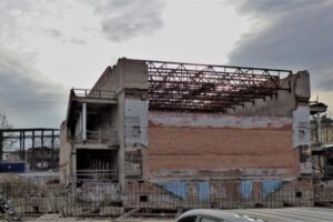 В Петербурге сносят кинотеатр «Прибой». На его месте построят Центр современного искусства Курехина