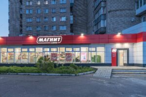 «Магнит» открыл в Петербурге первые дарксторы