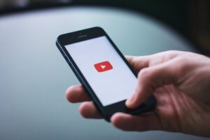 Что российские власти говорят о возможной блокировке YouTube? Главное