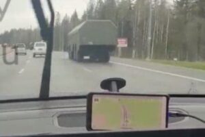 В соцсетях пишут о переброске военной техники к границе с Финляндией. Что об этом говорят в ЗВО?