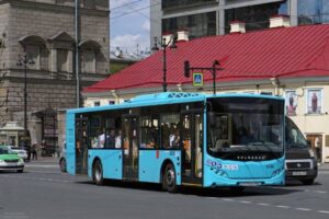 Начался последний этап транспортной реформы — оставшиеся в Петербурге маршрутки с 15 июля заменят автобусы