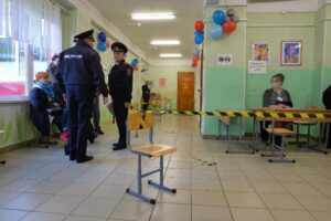 В Петербурге начали довыборы муниципальных депутатов. Что почитать, чтобы разобраться в происходящем