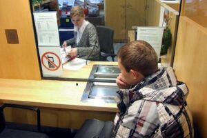 Финляндия будет отказывать в туристических визах российским мужчинам, которые не смогут подтвердить, что намерены вернуться на родину