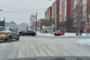 В Петербурге опять снегопад, аварии и пробки. Утром заторы достигали 8 баллов