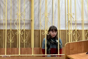 В Архангельске студентку отправили под домашний арест по делу о «дискредитации» армии. Предположительно, на девушку донес Тимур Булатов