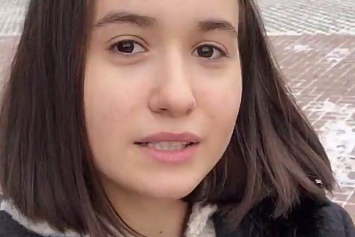 Как сбежавшая от семейного насилия Лейла Гиреева «сама» вернулась из Петербурга в Ингушетию. Возможно, ее отвезла домой полиция