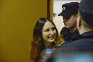 Следователь попросил приехать Скочиленко домой к Николаеву с его компьютера. О чем еще рассказал первый свидетель