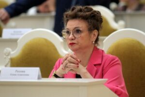 «Единая Россия» приостановила членство в Заксобрании депутатки Елены Раховой. Ранее ее обвинили в мошенничестве