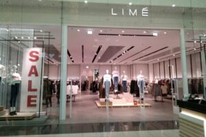 На месте флагманских Uniqlo и Zara Home в Петербурге откроются магазины российской сети LIMÉ