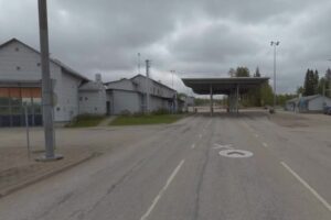Финляндия закрыла пятый пропускной пункт на границе с Россией