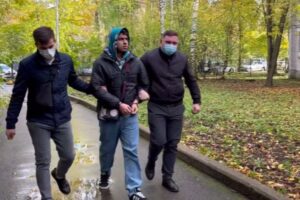 Еще один подросток, подозреваемый в создании роликов с избиениями сверстников, задержан в Петербурге