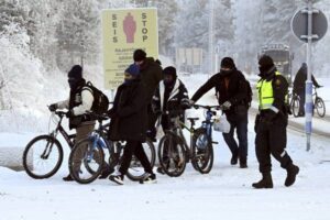 Финляндия винит Россию в создании миграционного кризиса. Что надо знать о причинах закрытия КПП между странами