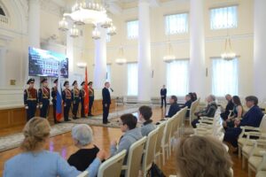 Родственникам погибших участников восстановления оккупированных украинских территорий вручили награды