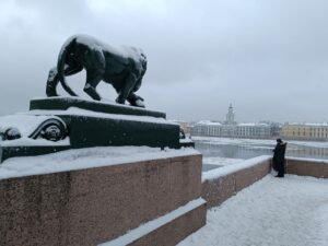 После морозного начала декабря в Петербурге становится теплее