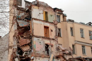 Бывшим жильцам дома на Гороховой начали выдавать справки об обрушении. Они добивались их полтора месяца