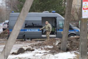 Четырех жителей Петербурга задержали по подозрению в связях с РДК и подготовке терактов